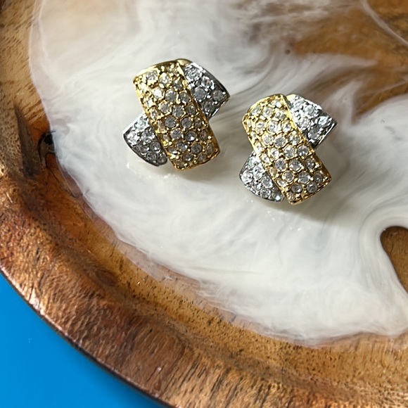 🖤14K gold post “X” design earrings - Picture 6 of 17